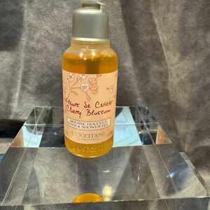 L'Occitane en Provence Cherry Blossom Shower Gel 35ml‎